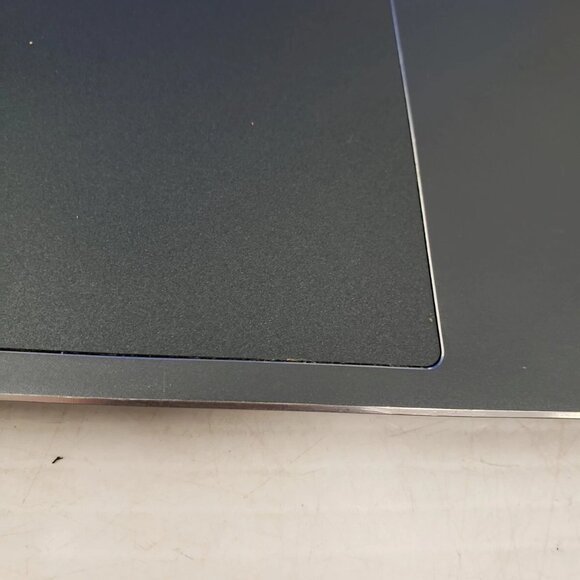 (39317-1) Dell P1071 Laptop - Picture 3 of 10